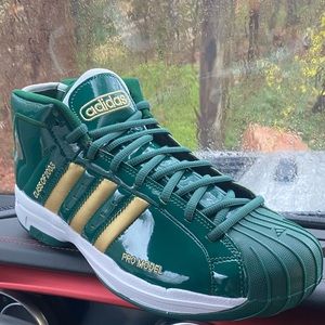 NEW Addidas Pro Model 2G